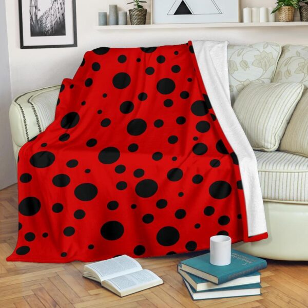 Ladybug Pattern Print Blanket