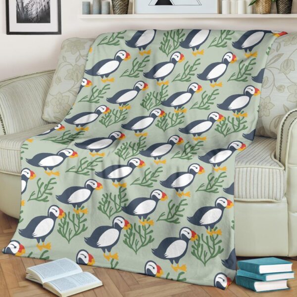 Puffin Cute Pattern Print Blanket